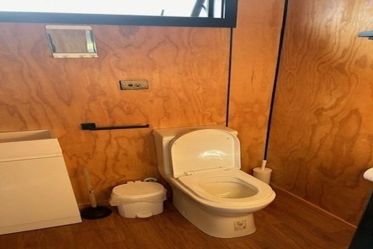 Photo of property in 12 Arohia Place, Snells Beach, 0920