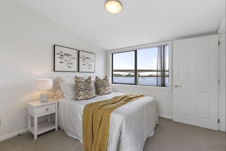 Photo of property in 17e Pakuranga Road, Pakuranga, Auckland, 2010