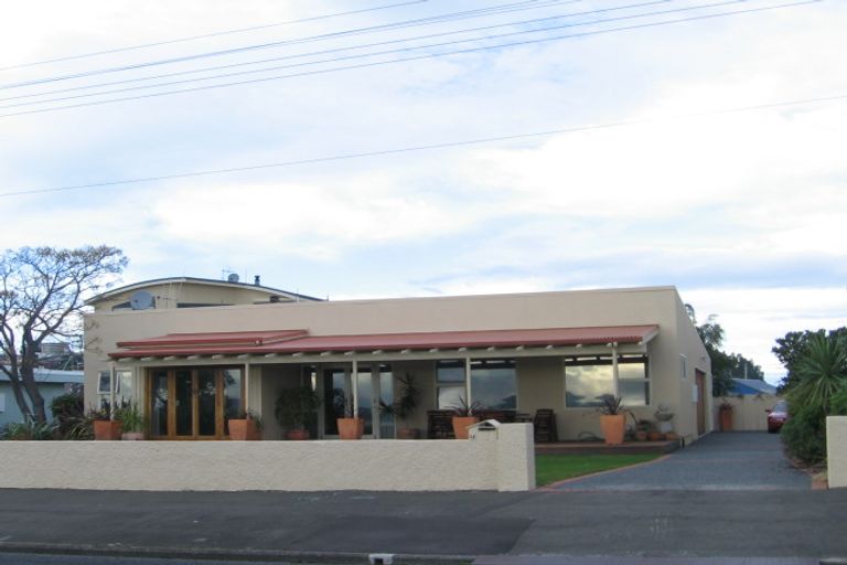 Photo of property in 12 Charles Street, Westshore, Napier, 4110