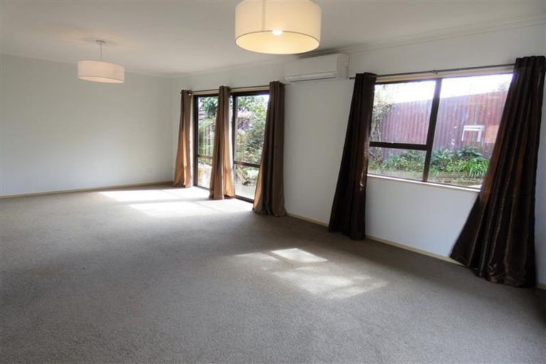 Photo of property in 3/7 Gerald Stokes Avenue, Helensville, 0800