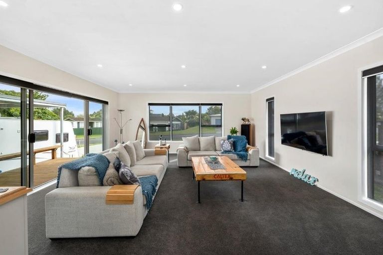 Photo of property in 66 Pohutukawa Drive, Tokoroa, 3420
