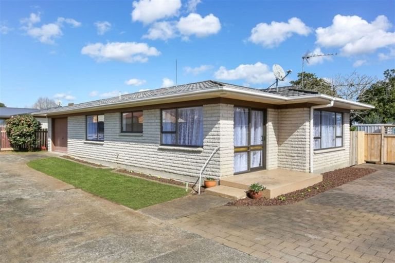 Photo of property in 2/24 West Street, Pukekohe, 2120