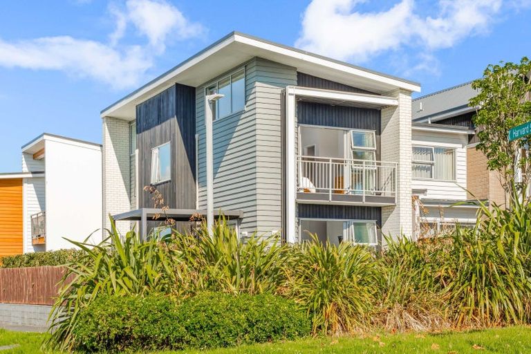 Photo of property in 61 Buckley Avenue, Hobsonville, Auckland, 0616