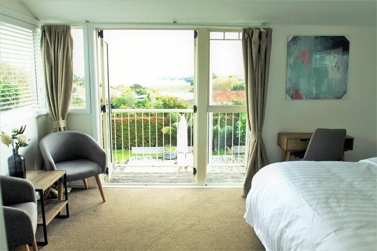 Photo of property in 32 Regent Street, Devonport, Auckland, 0624