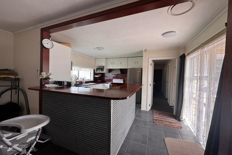 Photo of property in 1/26 Plunket Avenue, Papatoetoe, Auckland, 2104