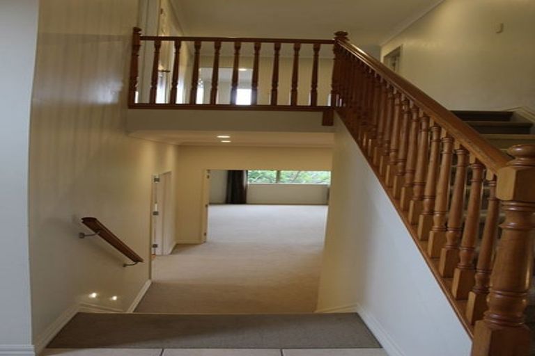 Photo of property in 10 Summerfield Lane, Albany, Auckland, 0632