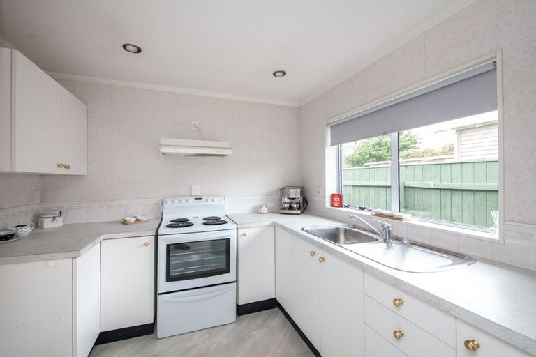 Photo of property in 71 Bryant Street, Takaro, Palmerston North, 4412