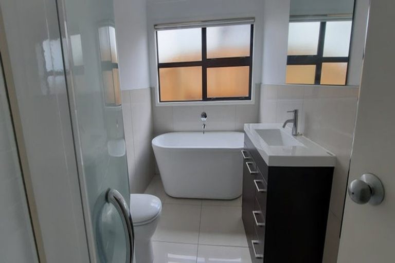 Photo of property in 29 Riverstone Drive, Riverstone Terraces, Upper Hutt, 5018