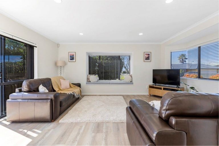 Photo of property in 2 Ranfurly Terrace, Pyes Pa, Tauranga, 3112