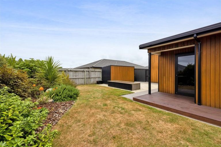 Photo of property in 2 Roy Johns Way, Bell Block, New Plymouth, 4312