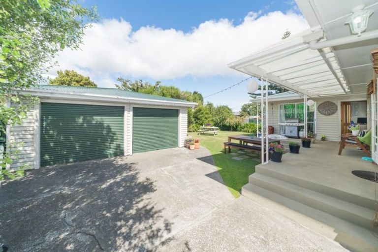 Photo of property in 10 Henare Street, West End, Palmerston North, 4412