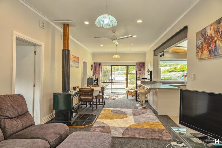 Photo of property in 6 Rochfort Street, Greymouth, 7805