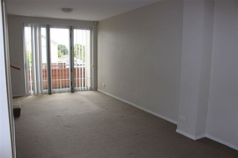 Photo of property in 25 Kirikiri Lane, East Tamaki, Auckland, 2013