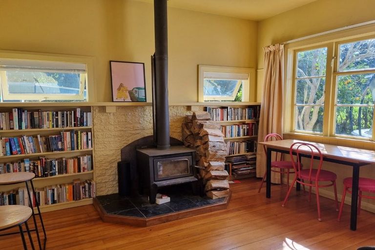 Photo of property in 557 Western Lake Road, Western Lake, Featherston, 5773