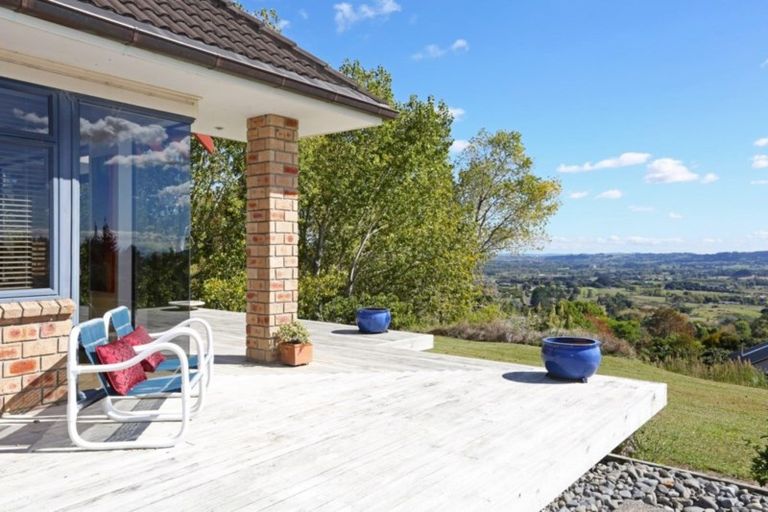 Photo of property in 96 Awanui Rise, Papakura, 2582