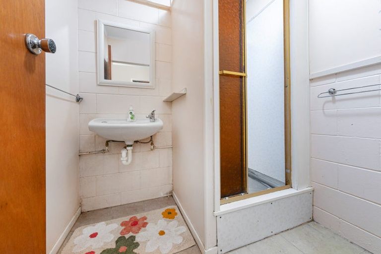 Photo of property in 7 Highlight Parade, Te Atatu South, Auckland, 0610