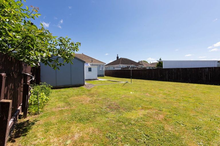 Photo of property in 10 Collett Street, Dannevirke, 4930