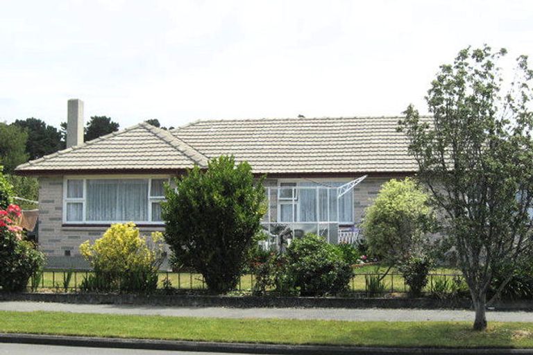 Photo of property in 2 Cromer Place, New Brighton, Christchurch, 8062