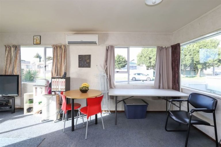 Photo of property in 1 Leslie Place, Deanwell, Hamilton, 3206