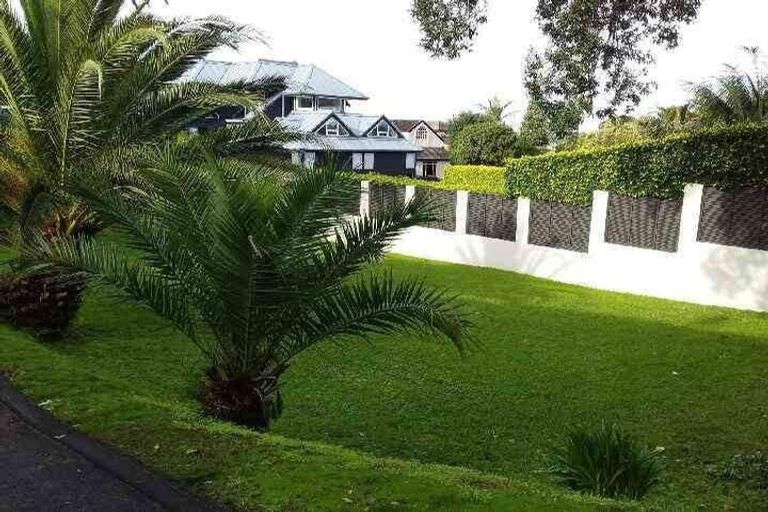 Photo of property in 17 Beach Road, Castor Bay, Auckland, 0620