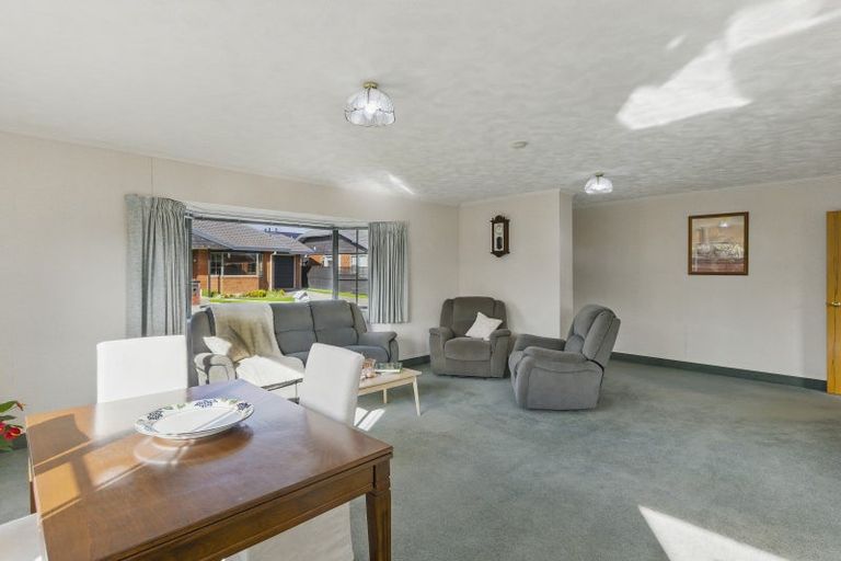 Photo of property in 3 Surrey Lane, Levin, 5510