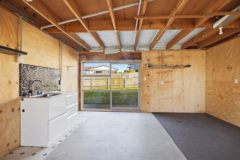 Photo of property in 128 Pikarere Street, Titahi Bay, Porirua, 5022