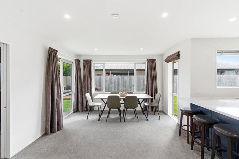 Photo of property in 23 Luxembourg Crescent, Halswell, Christchurch, 8025