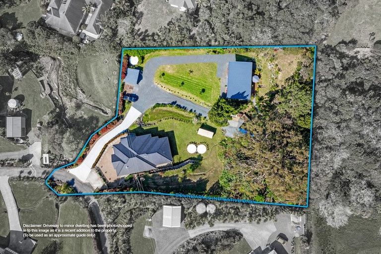 Photo of property in 5b Hobbs Road, Matakatia, Whangaparaoa, 0930