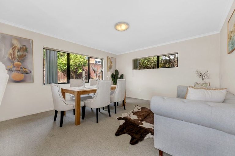 Photo of property in 6 Edingale Court, Flat Bush, Auckland, 2019