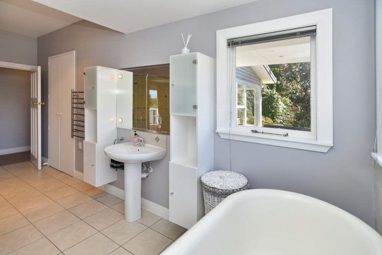 Photo of property in 200 Loburn Whiterock Road, Loburn, Rangiora, 7472