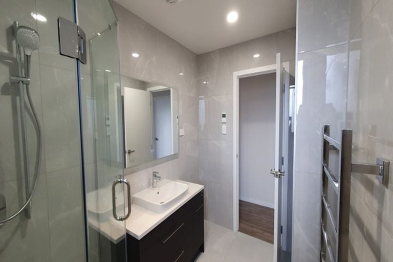 Photo of property in 43 Matahae Drive, Flat Bush, Auckland, 2019