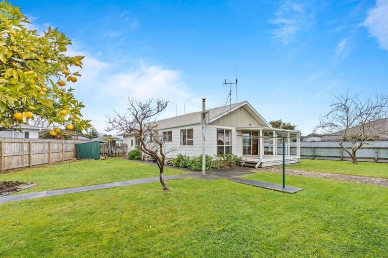 Photo of property in 3 Kirkcaldie Grove, Levin, 5510