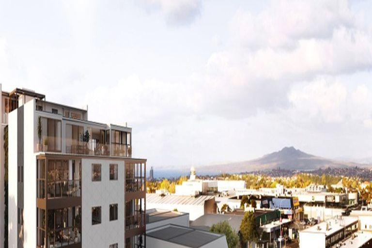 Photo of property in 1/104 Mokoia Road, Birkenhead, Auckland, 0626