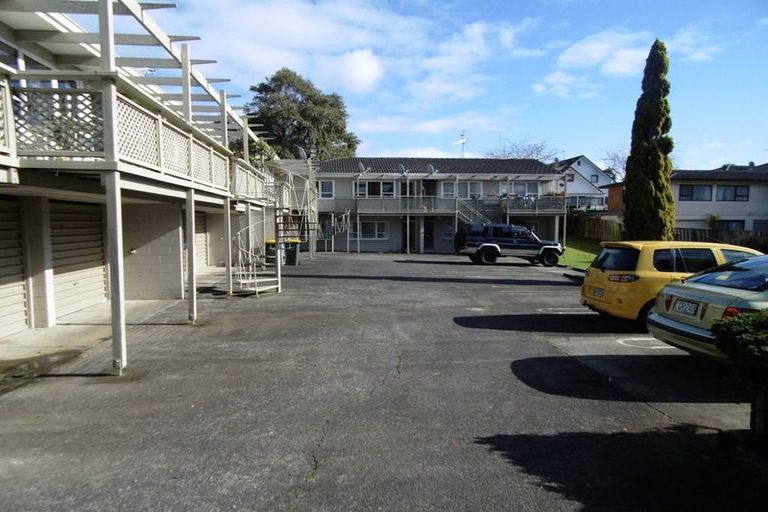 Photo of property in 170c Queen Street, Northcote Point, Auckland, 0627