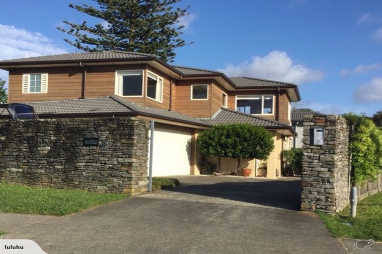 Photo of property in 2/35 Kowhai Road, Mairangi Bay, Auckland, 0630