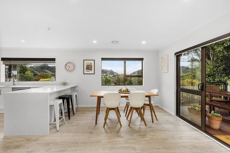 Photo of property in 11 Eclipse Lane, Whitby, Porirua, 5024