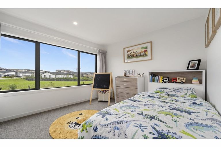 Photo of property in 2/46 Jane Maree Road, Kumeu, 0810