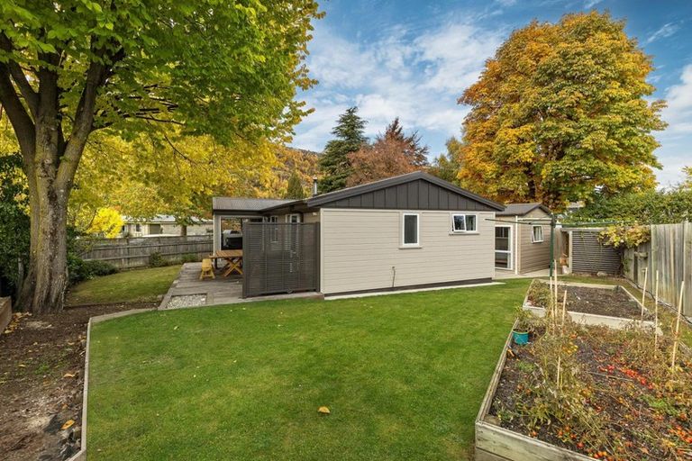 Photo of property in 20 Devon Street, Arrowtown, 9302