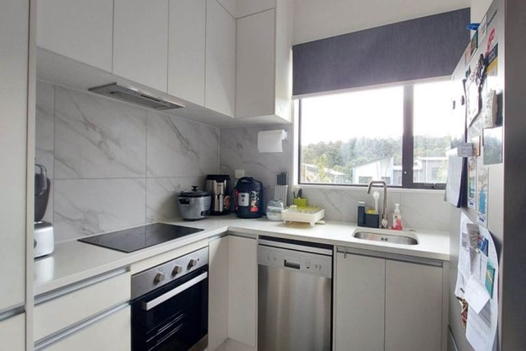 Photo of property in 19b Poruru Close, Papakura, 2110