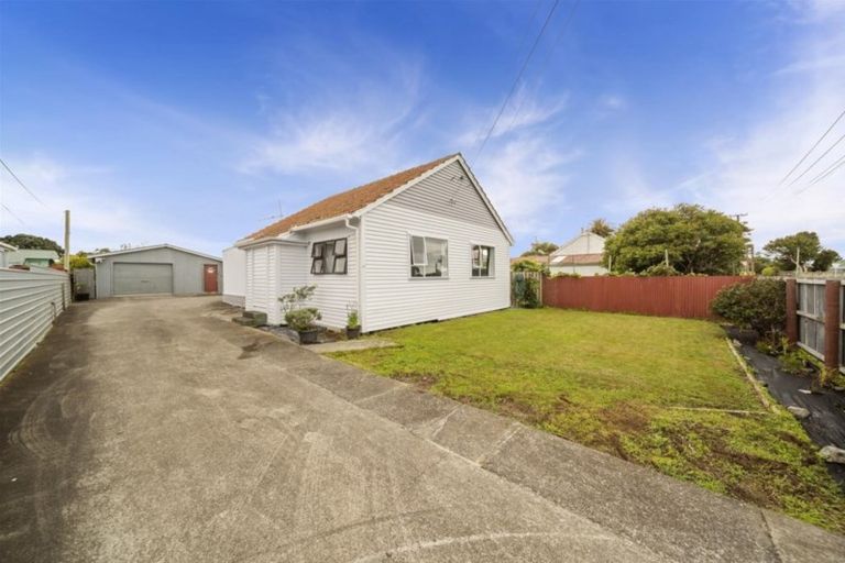 Photo of property in 46 Hussey Street, Waverley, 4510