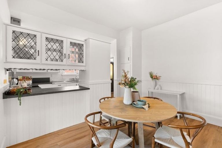 Photo of property in 102 Simeon Street, Spreydon, Christchurch, 8024