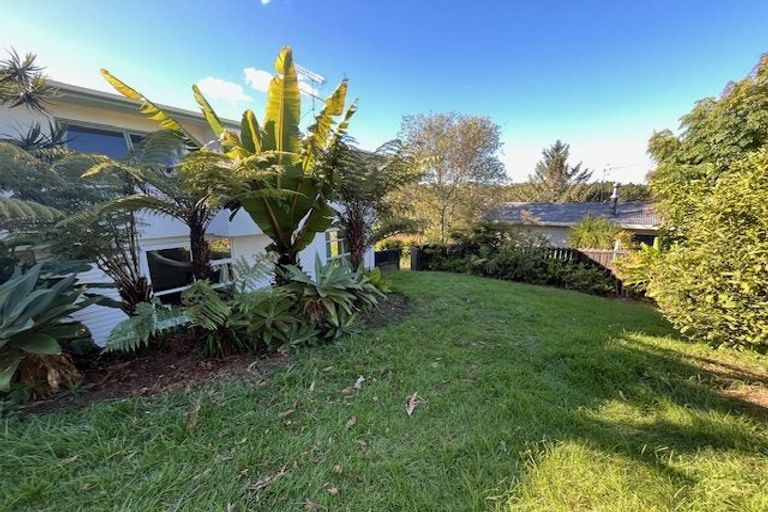 Photo of property in 15 Hague Place, Birkenhead, Auckland, 0626