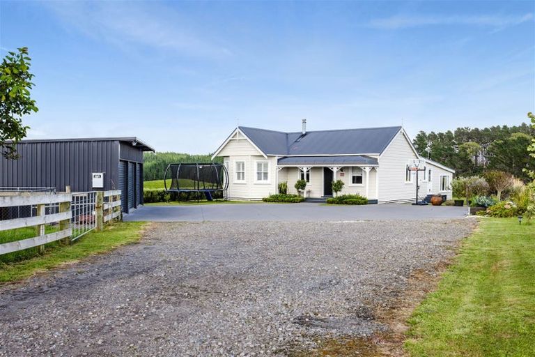 Photo of property in 200 Egmont Road, Hillsborough, New Plymouth, 4372