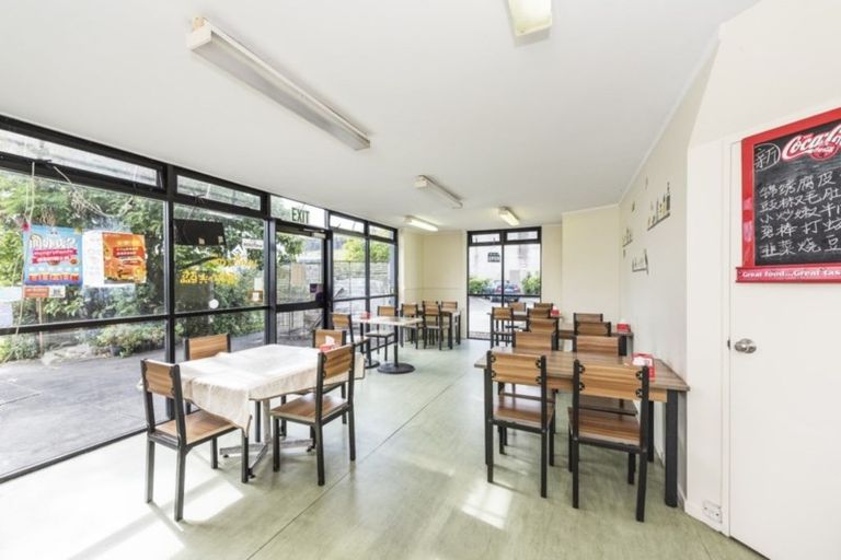 Photo of property in 3 Miro Place, Waiuku, 2123