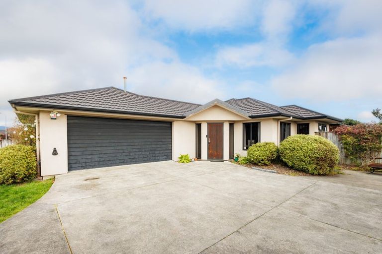 Photo of property in 75 Meridian Grove, Kelvin Grove, Palmerston North, 4414