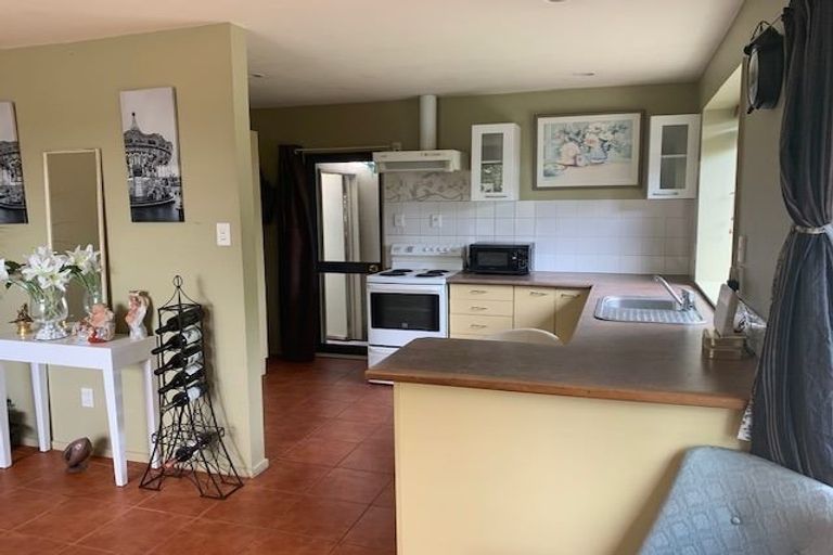 Photo of property in 150 Breezes Road, Avondale, Christchurch, 8061