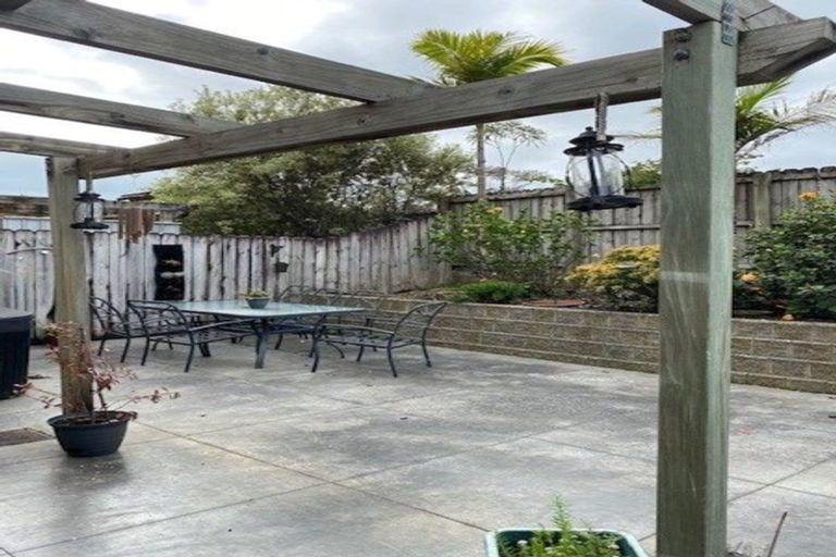 Photo of property in 24 Puma Drive, Golflands, Auckland, 2013