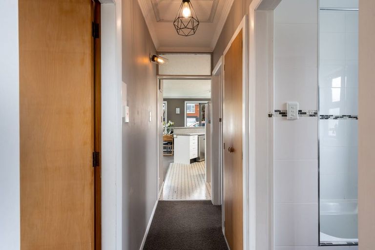 Photo of property in 50 Elwyn Crescent, Green Island, Dunedin, 9018