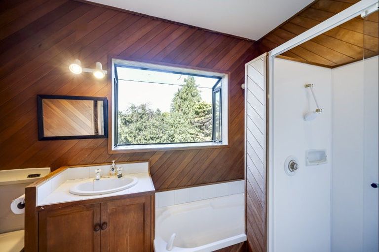 Photo of property in 109 Chaucer Road, Hospital Hill, Napier, 4110