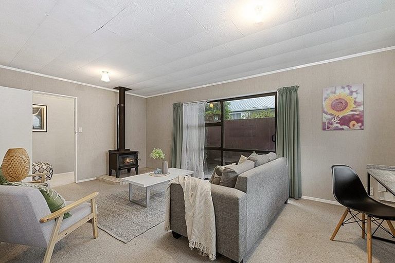 Photo of property in 5a Diamond Street, Pukehangi, Rotorua, 3015